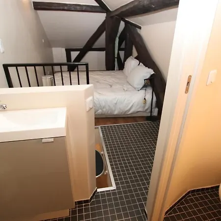 Orsay Apartment *